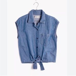 Madewell | Tie Front Sleeveless Button Down Chambray Top